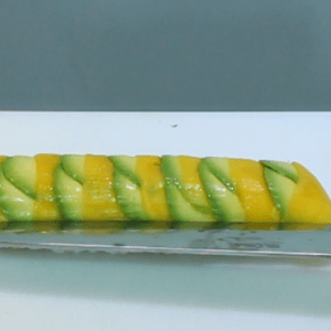 making-the-sushi-roll-presentable