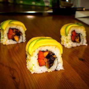mango-sushi-roll-japanese-food
