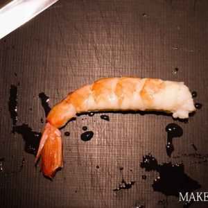 peeled-shrimp-for-nigiri-sushi