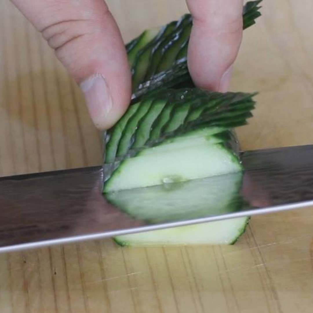 How to make Japanese cucumber leaf decorations Make Sushi