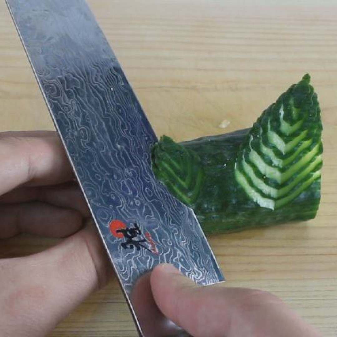 How to make Japanese cucumber leaf decorations Make Sushi