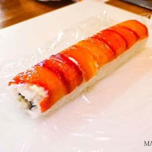 sushi-roll-with-paprika-on-top