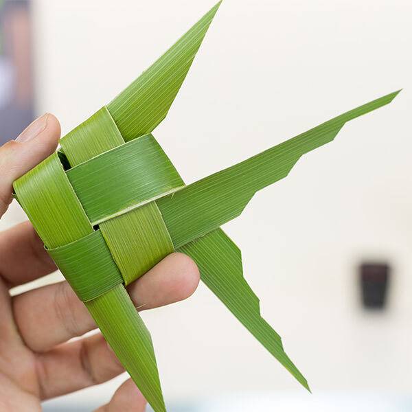 Palm Leaf Fish Garnish